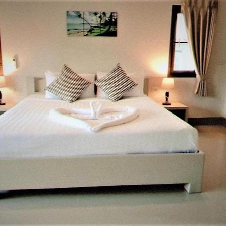Breeze Bay Villa Wok Tum Esterno foto